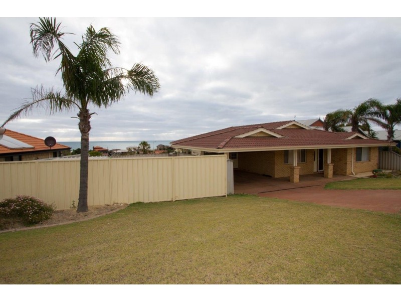 8 Dolphin Street, Mount Tarcoola WA 6530