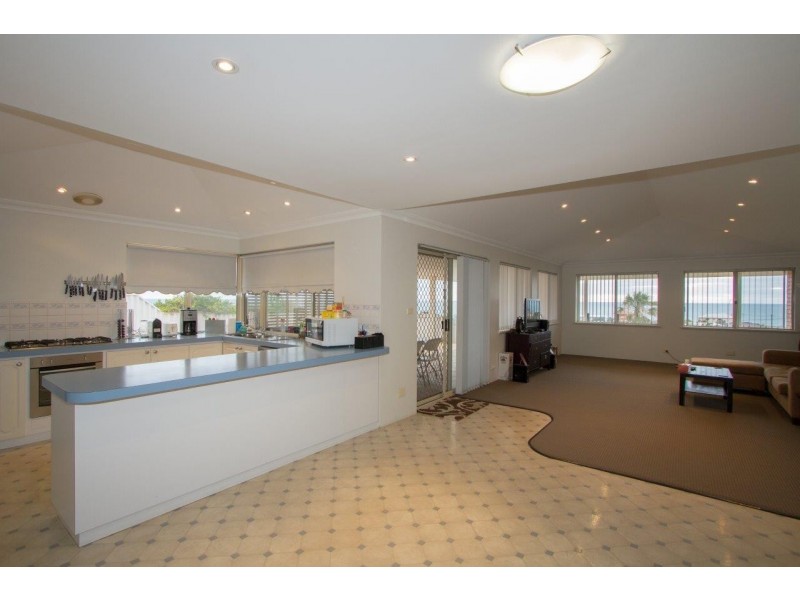 8 Dolphin Street, Mount Tarcoola WA 6530