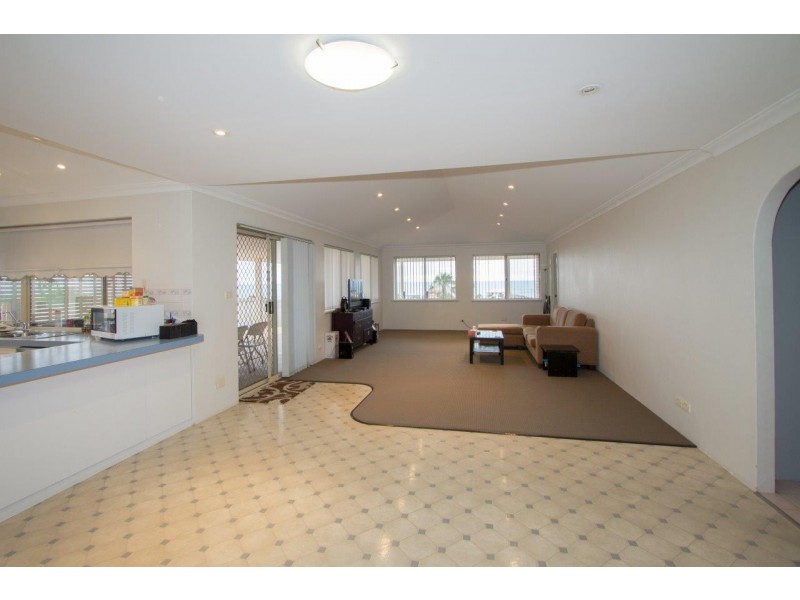 8 Dolphin Street, Mount Tarcoola WA 6530