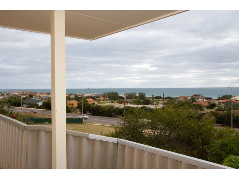 8 Dolphin Street, Mount Tarcoola WA 6530