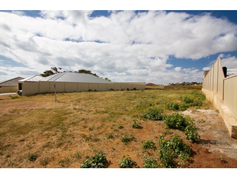 5 Spinnaker Way, Drummond Cove WA 6532