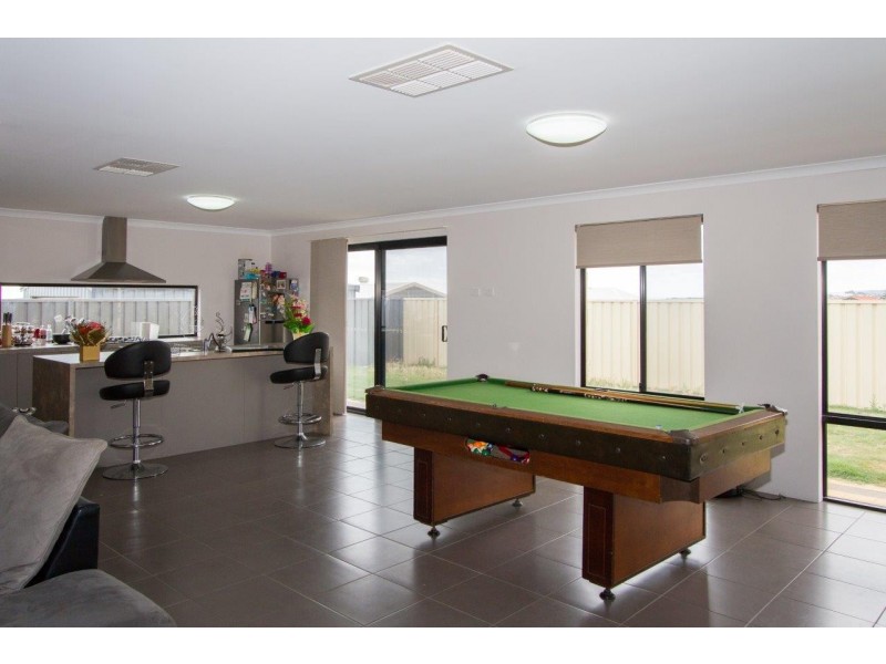 25 Viewpoint Mews, Drummond Cove WA 6532