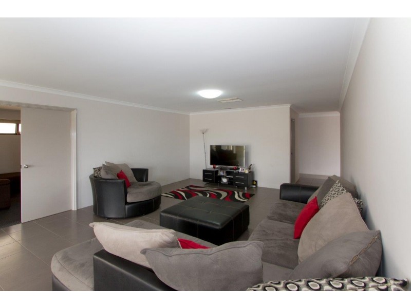 25 Viewpoint Mews, Drummond Cove WA 6532