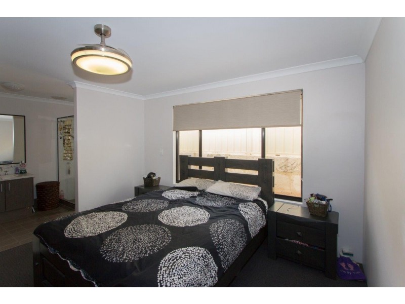 25 Viewpoint Mews, Drummond Cove WA 6532