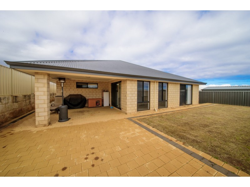 25 Viewpoint Mews, Drummond Cove WA 6532