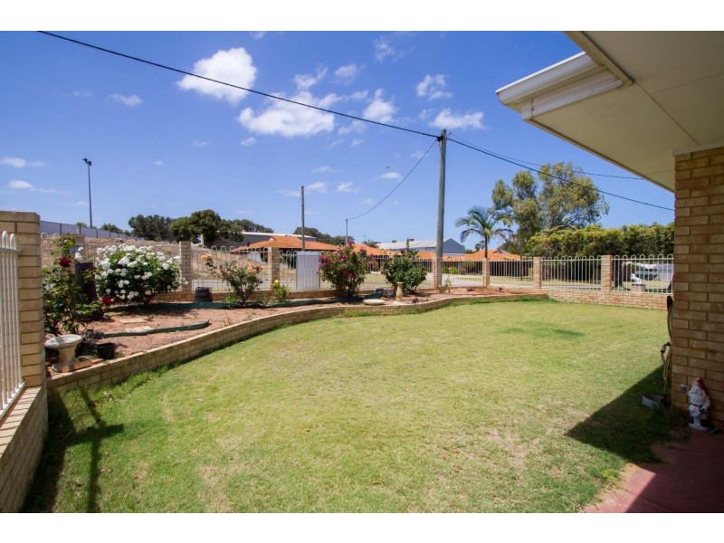 11 Pelsart Street, Wonthella WA 6530