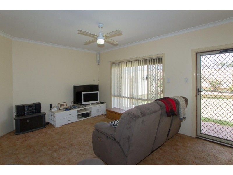 11 Pelsart Street, Wonthella WA 6530