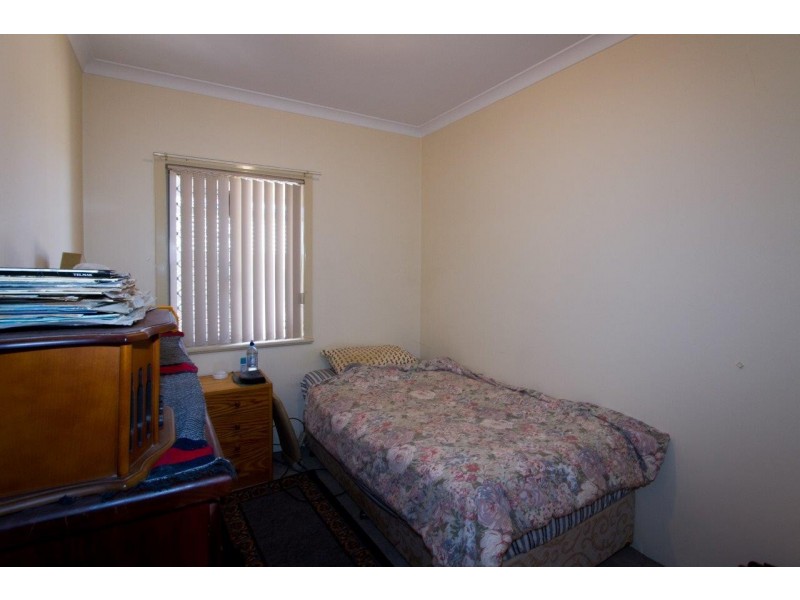 11 Pelsart Street, Wonthella WA 6530