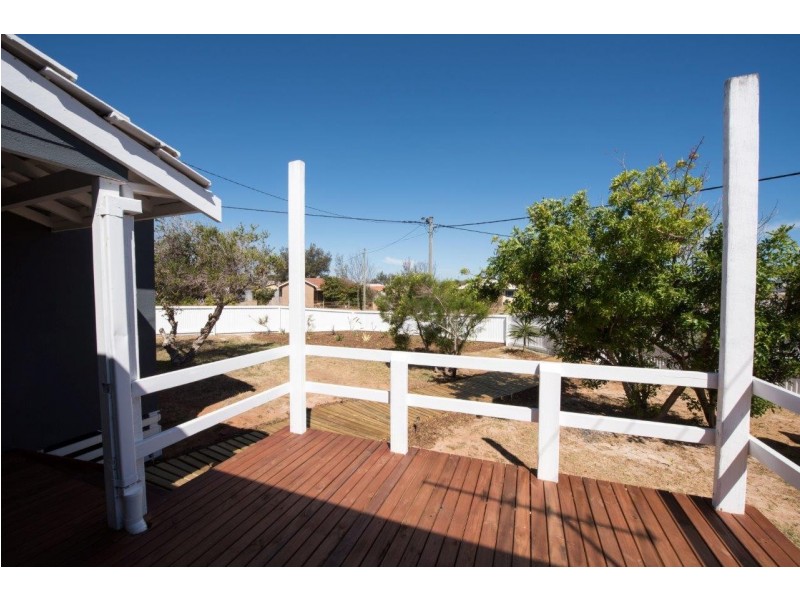 65 Whitfield Street, Beachlands WA 6530