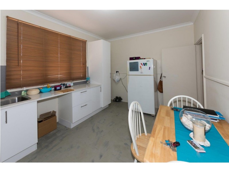 65 Whitfield Street, Beachlands WA 6530