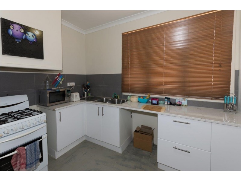 65 Whitfield Street, Beachlands WA 6530