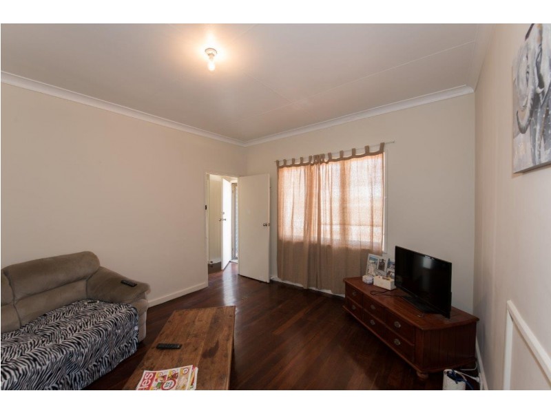 65 Whitfield Street, Beachlands WA 6530