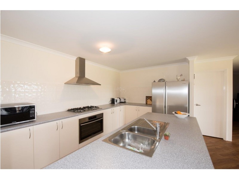 64 Wittenoom Circle, White Peak WA 6532