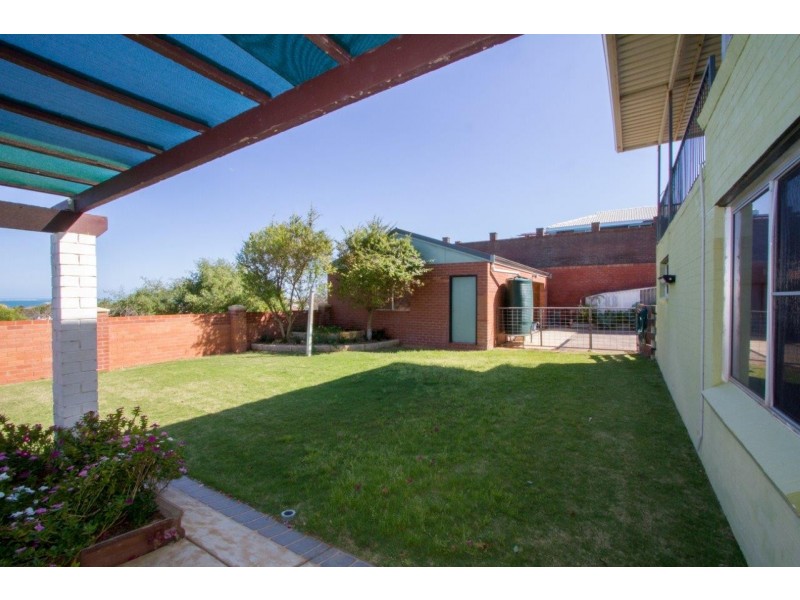 64 Bayview Street, Mount Tarcoola WA 6530