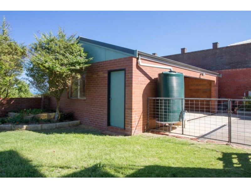 64 Bayview Street, Mount Tarcoola WA 6530