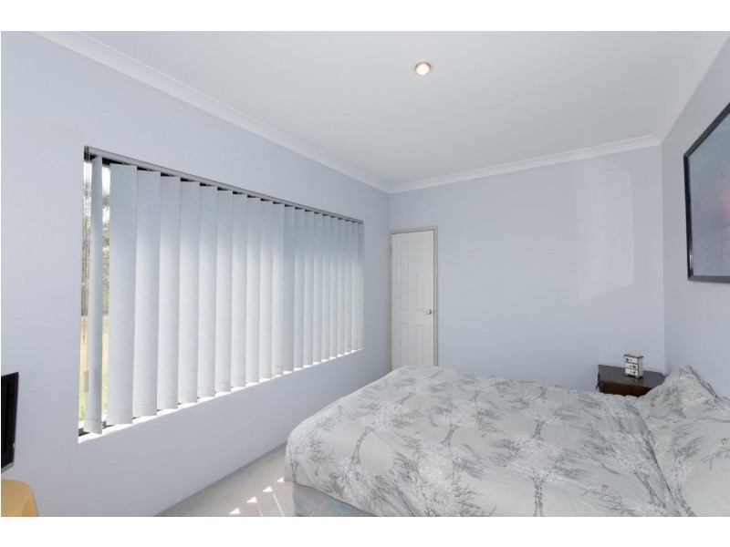 6 Shearwater Close, Wandina WA 6530