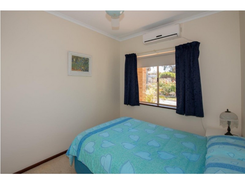 11 Tulloch Drive, Dongara WA 6525