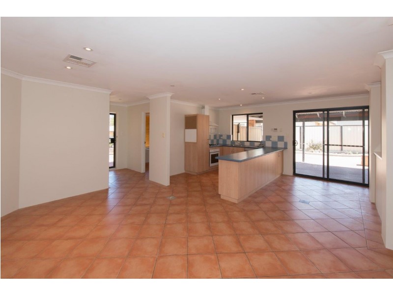 7 Bushby Close, Mount Tarcoola WA 6530