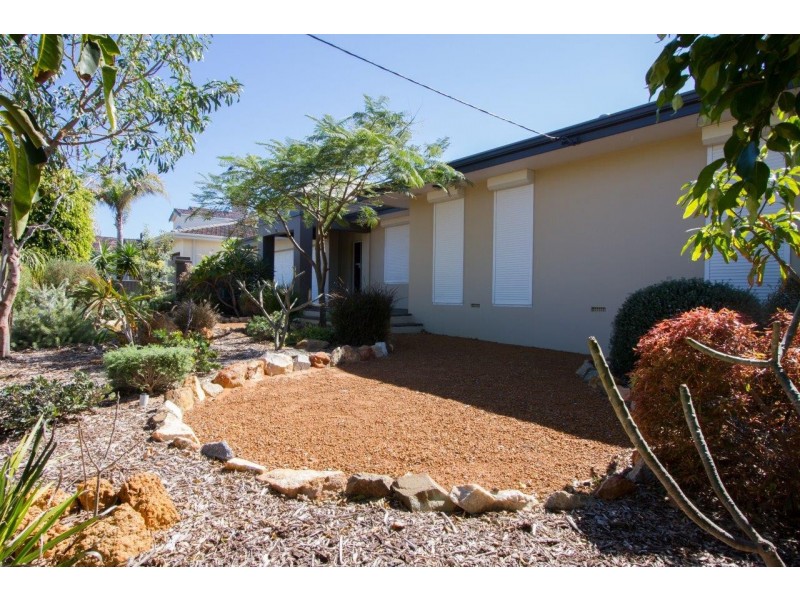 11 Gummer Avenue, Geraldton WA 6530