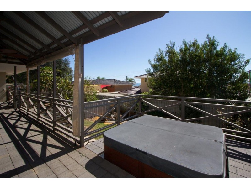 11 Gummer Avenue, Geraldton WA 6530