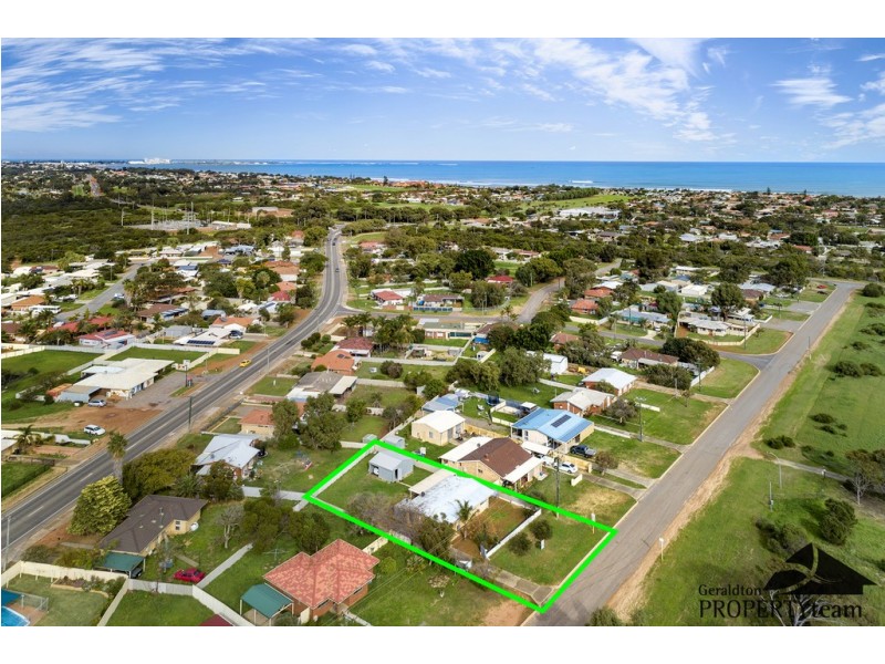 24 Adelaide Street, Waggrakine WA 6530