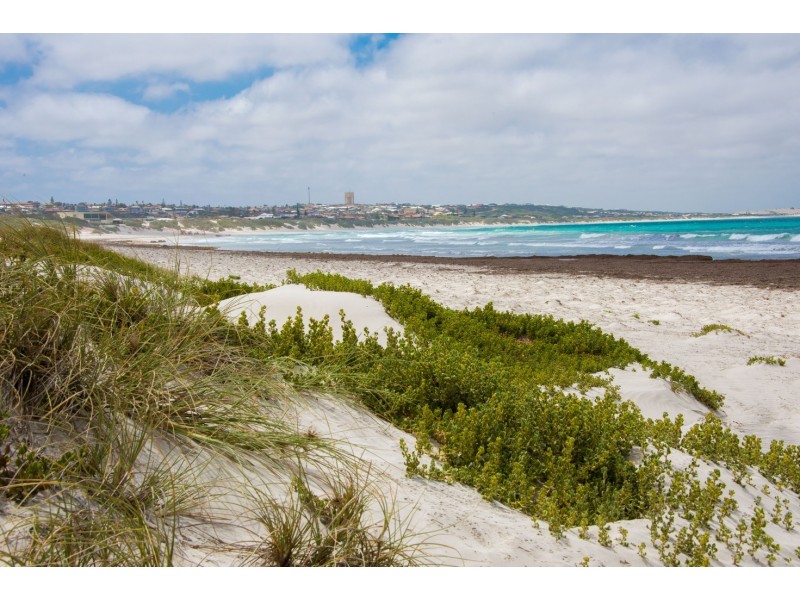 3-27 Stroud Street, Beachlands WA 6530