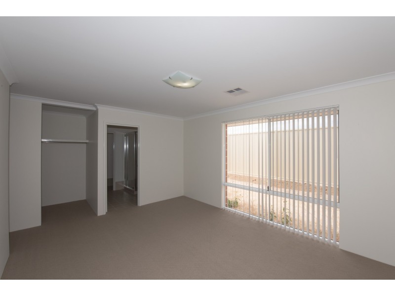 16 Pinnclea Heights, Drummond Cove WA 6532