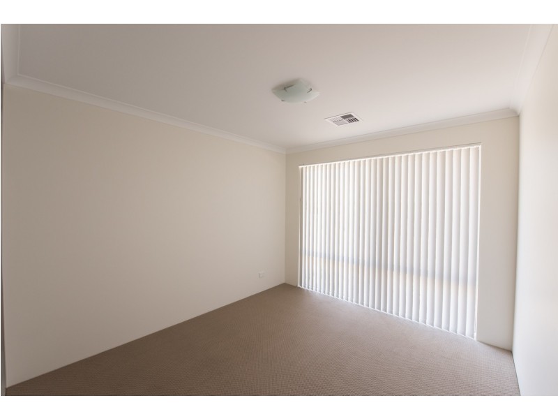 16 Pinnclea Heights, Drummond Cove WA 6532