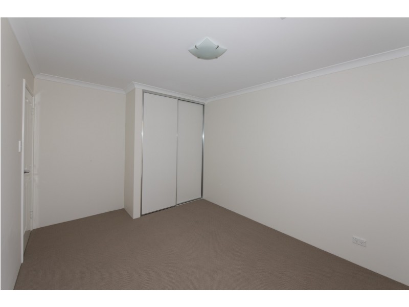 16 Pinnclea Heights, Drummond Cove WA 6532