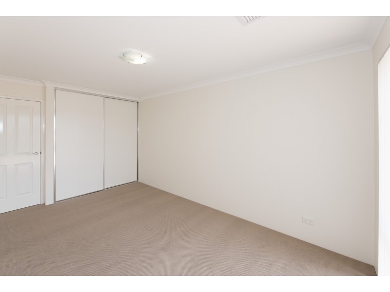 16 Pinnclea Heights, Drummond Cove WA 6532