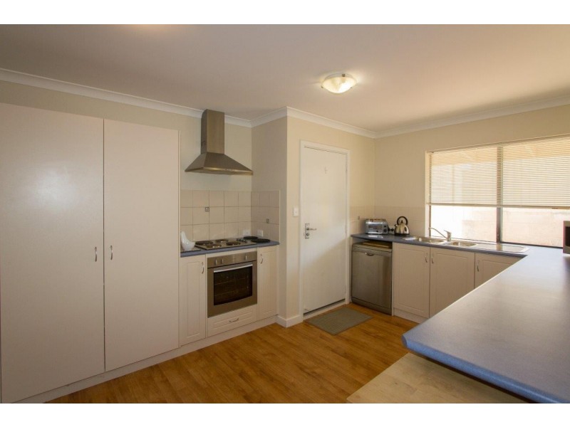 25 Windward Way, Drummond Cove WA 6532