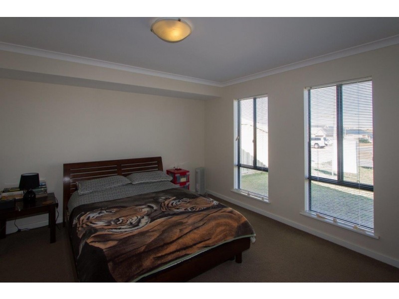 25 Windward Way, Drummond Cove WA 6532