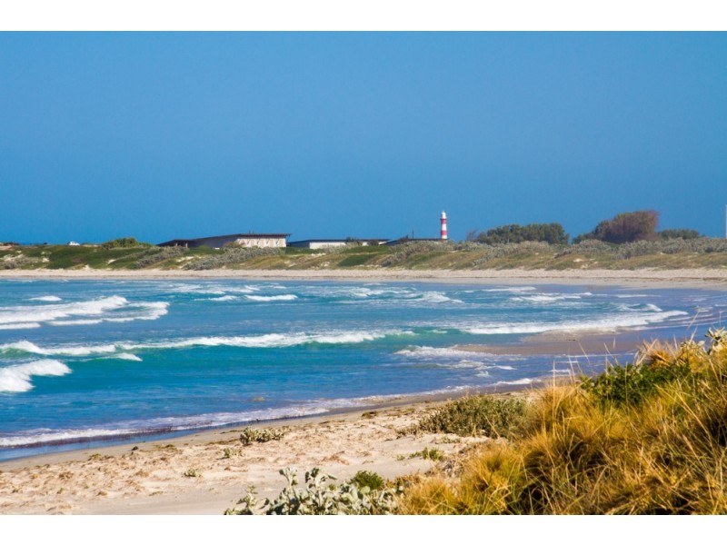 13/239 Willcock Drive, Mahomets Flats WA 6530