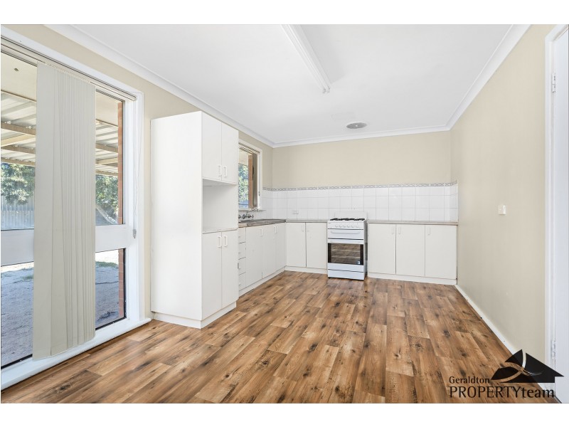 8 Melbourne Street, Waggrakine WA 6530