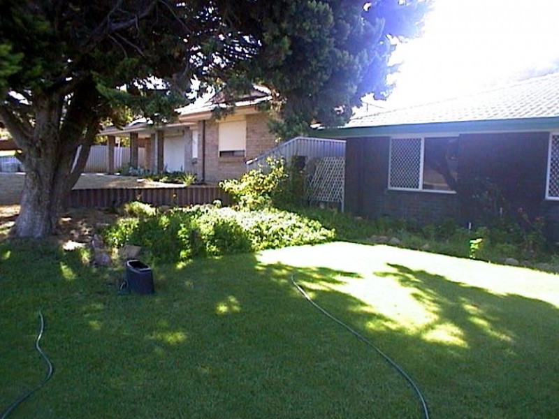 19 Kenny Crescent, Rangeway WA 6530