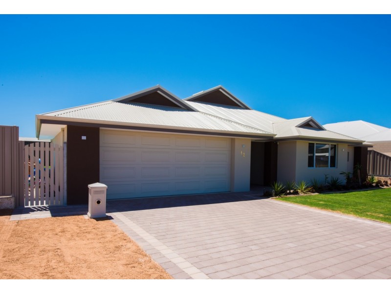 12 Wave Crest Circle, Drummond Cove WA 6532