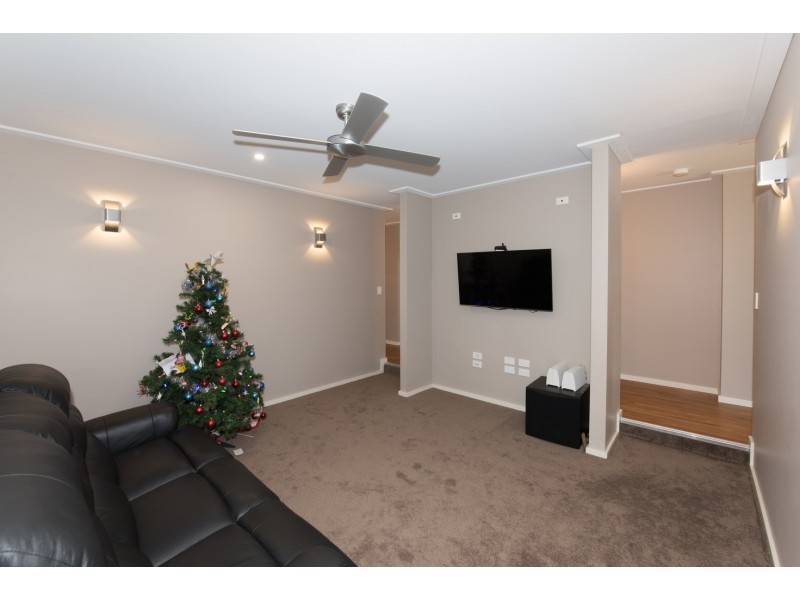 12 Wave Crest Circle, Drummond Cove WA 6532