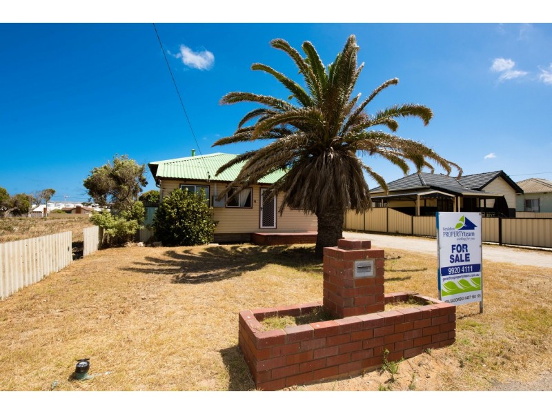 25 Maley Way, Beachlands WA 6530