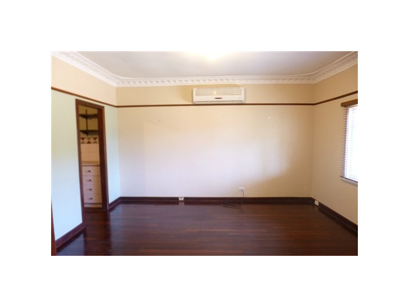 259 Fifth Street, Wonthella WA 6530