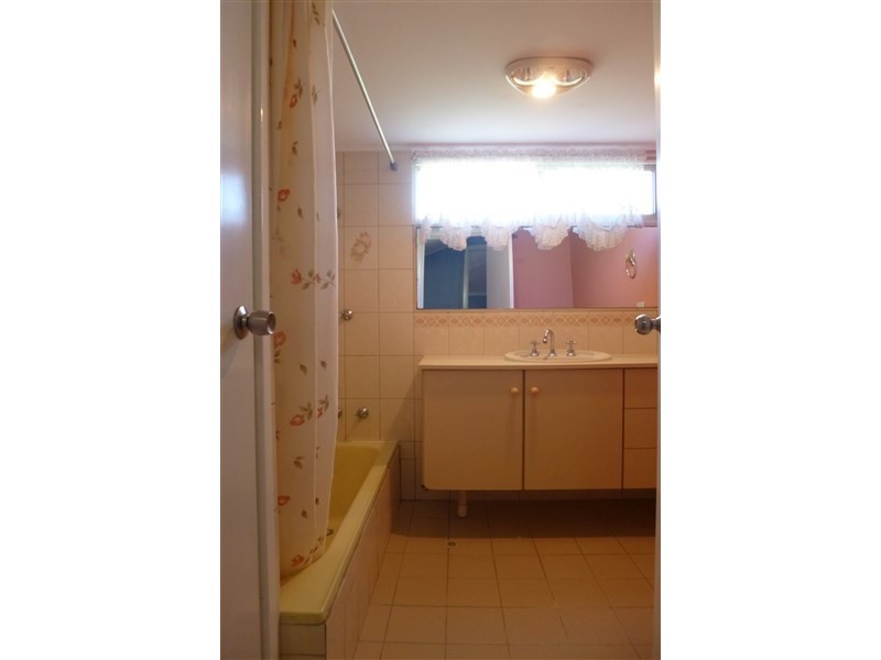 259 Fifth Street, Wonthella WA 6530