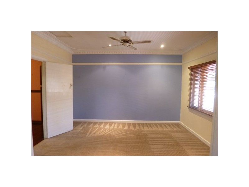 259 Fifth Street, Wonthella WA 6530