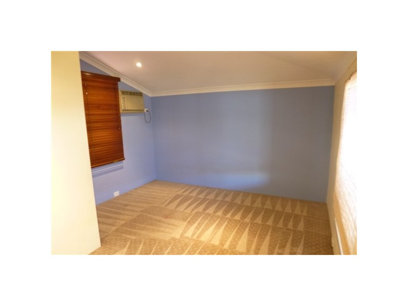 259 Fifth Street, Wonthella WA 6530