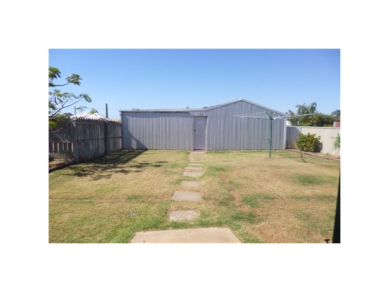 259 Fifth Street, Wonthella WA 6530