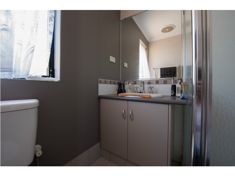 31 Wahn Avenue, Waggrakine WA 6530