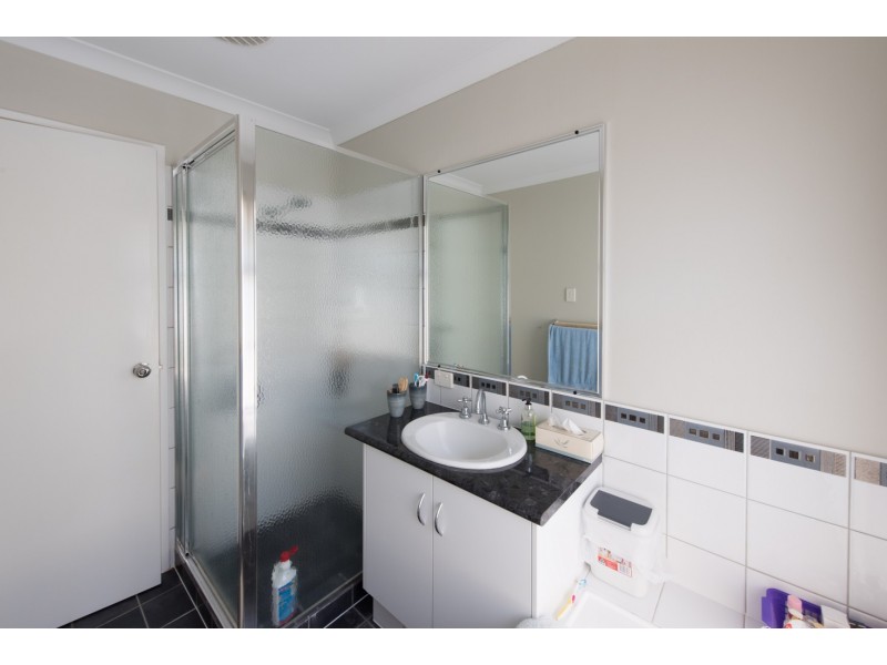 31 Wahn Avenue, Waggrakine WA 6530