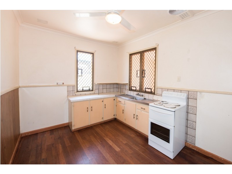 4 Albert Street, Geraldton WA 6530