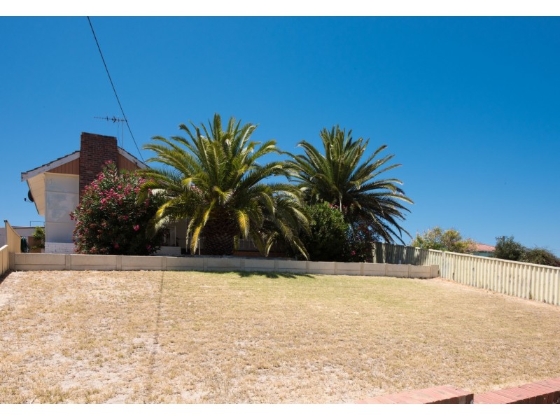 4 Albert Street, Geraldton WA 6530