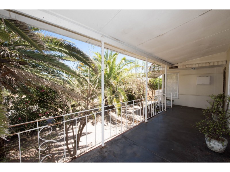 4 Albert Street, Geraldton WA 6530