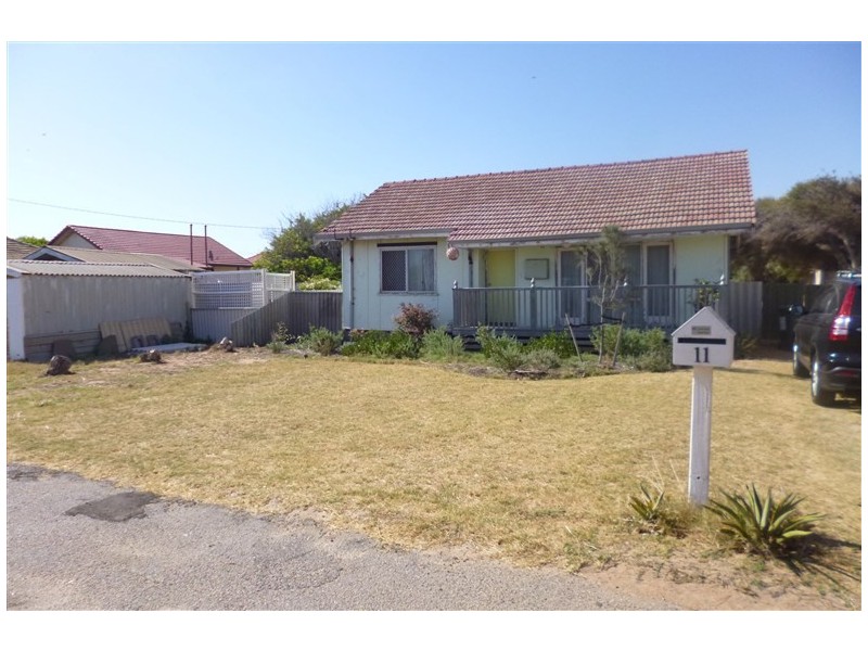 11 Maley Way, Beachlands WA 6530