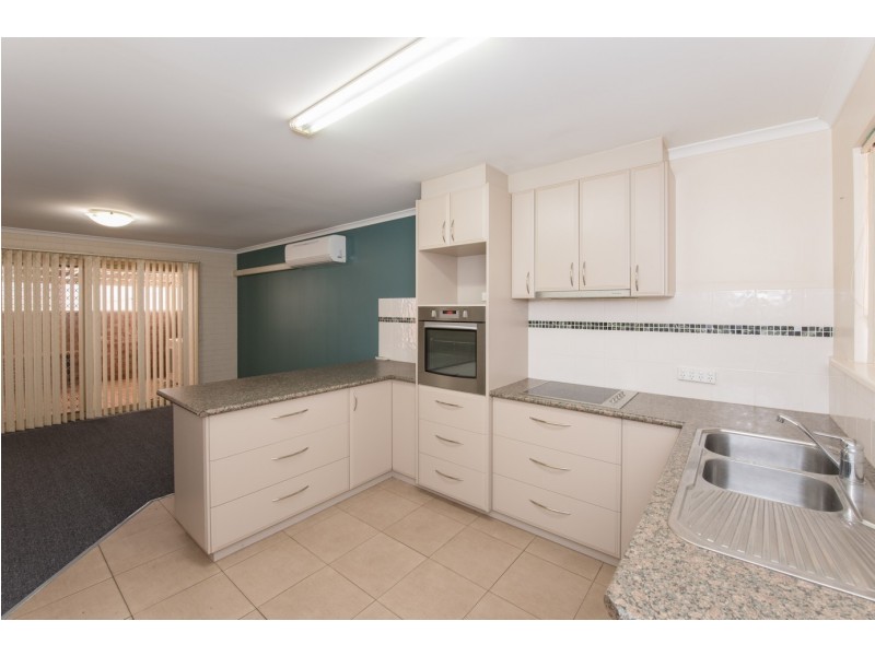 2/40 Eastward Road, Rangeway WA 6530